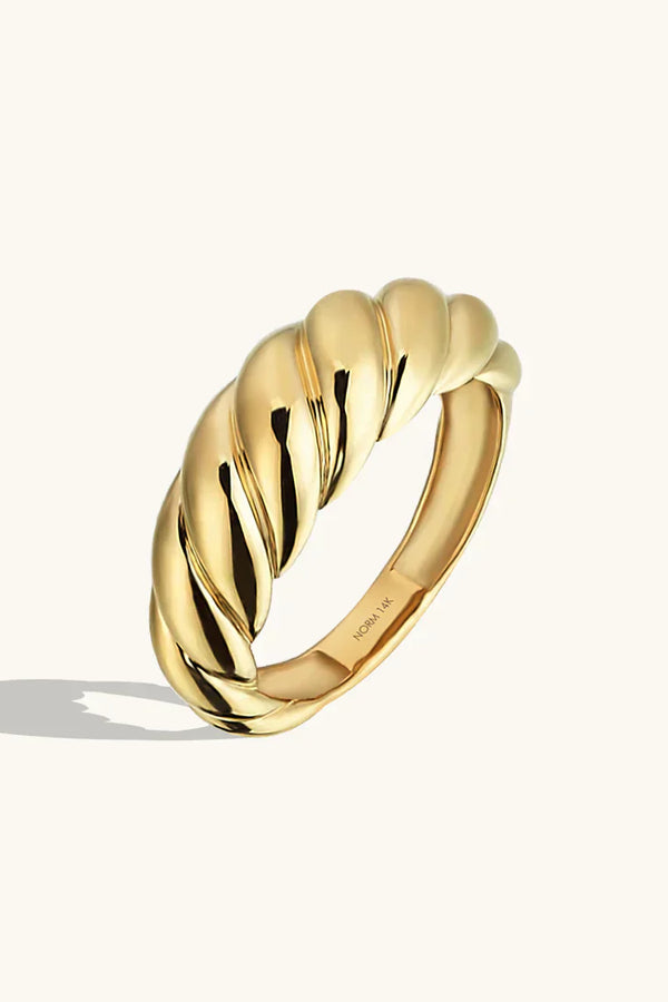 Croissant Ring | Gold