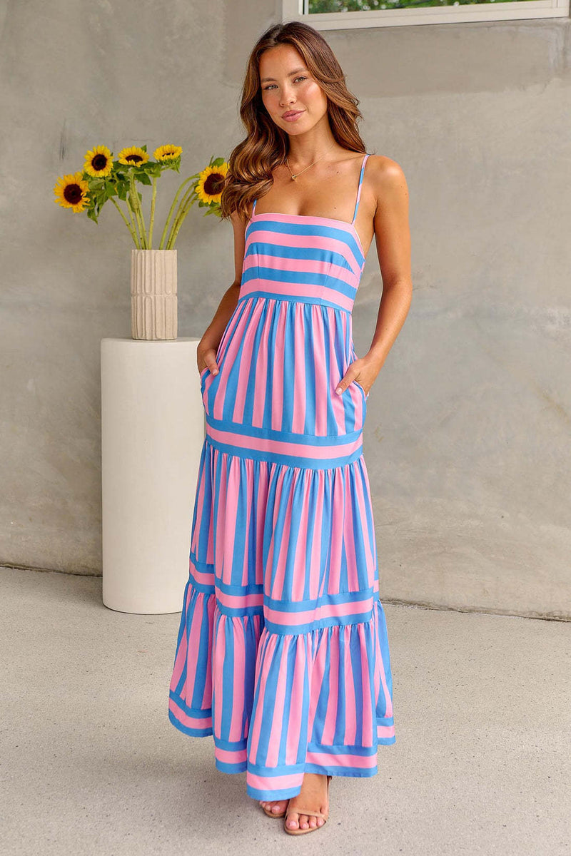 Long Dress Coastal Vibes – Comfort & Color in One