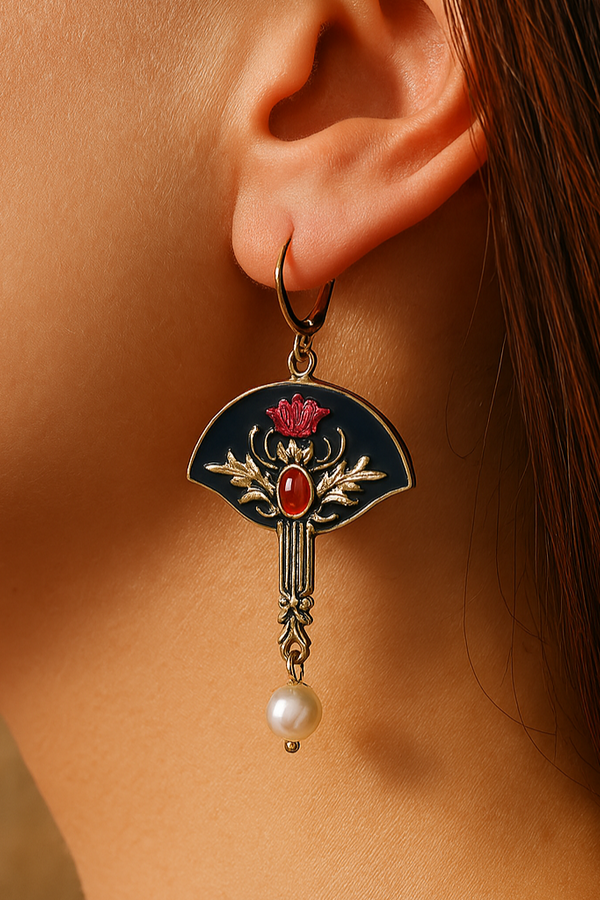 BOHO EARRINGS WITH PEARLS AND RED CRYSTAL