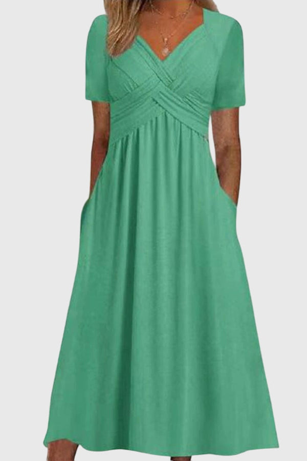 Amanda - Flattering Dress