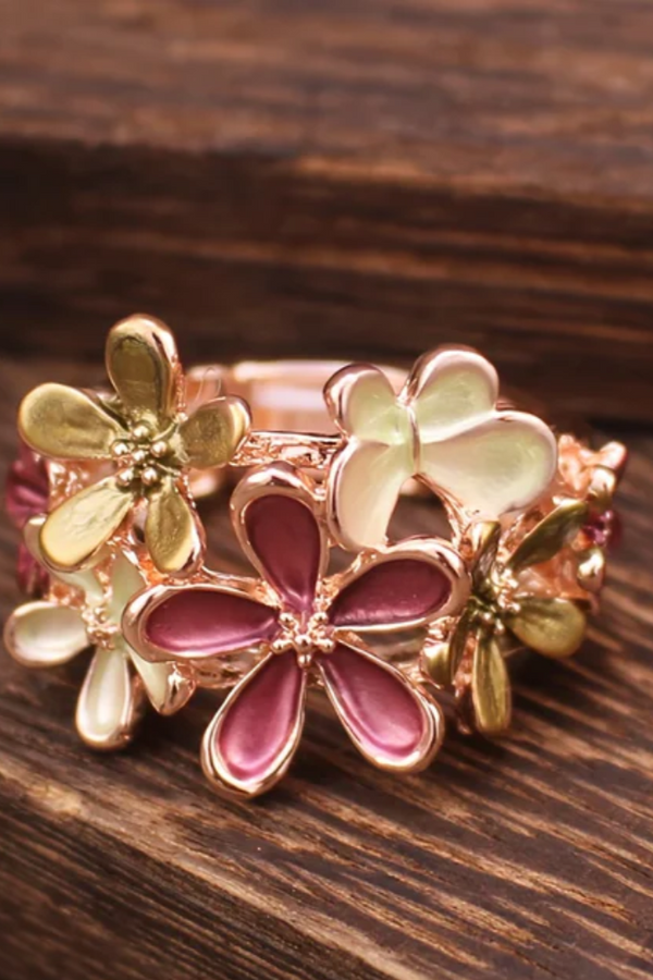 DAISY PINK ENAMEL RING