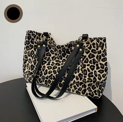 Olivia™ - Canvas Tote Bag with Handmade Details