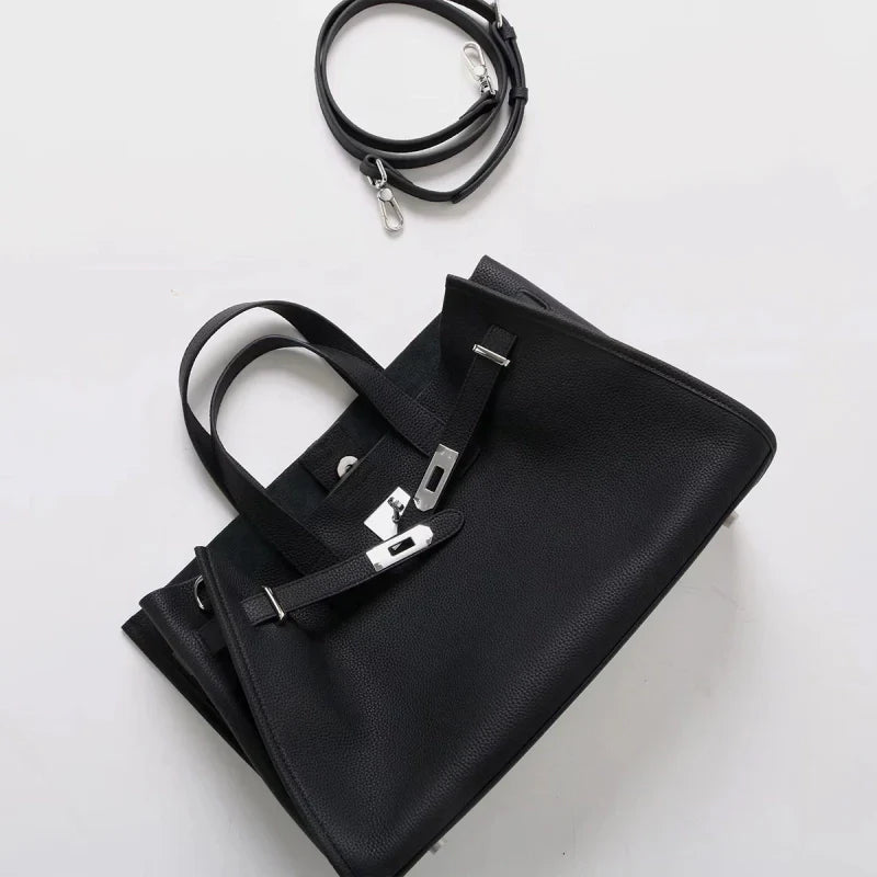 Women's Handbag – Classic Design and Elegant Finish