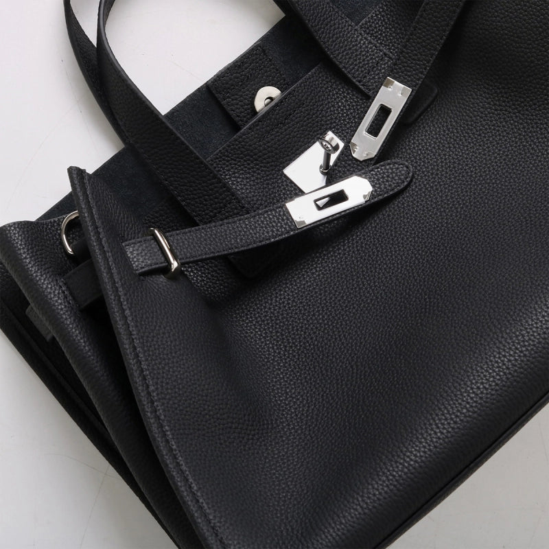 Women's Handbag – Classic Design and Elegant Finish