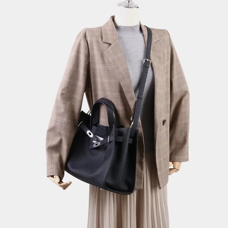 Women's Handbag – Classic Design and Elegant Finish