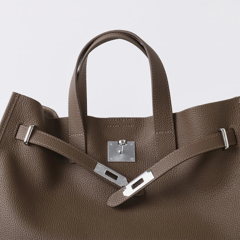 Women's Handbag – Classic Design and Elegant Finish