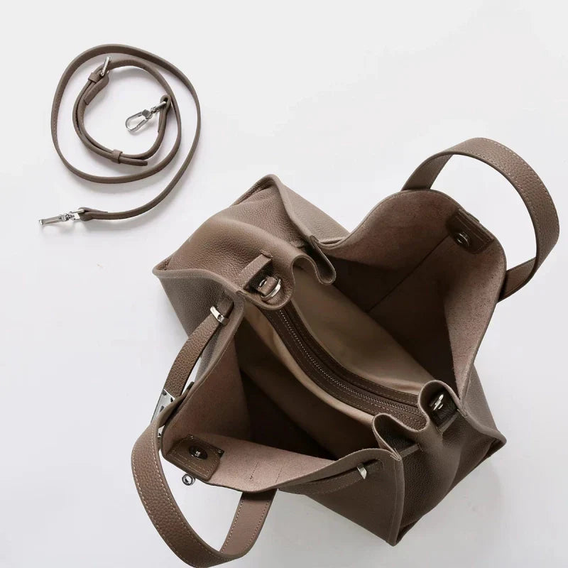 Women's Handbag – Classic Design and Elegant Finish