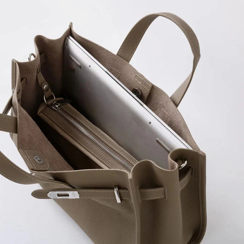 Women's Handbag – Classic Design and Elegant Finish