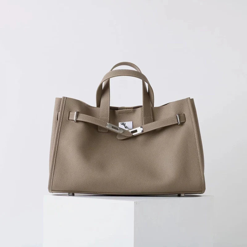 Women's Handbag – Classic Design and Elegant Finish