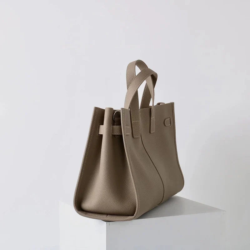 Women's Handbag – Classic Design and Elegant Finish