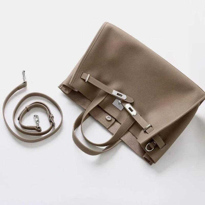 Women's Handbag – Classic Design and Elegant Finish