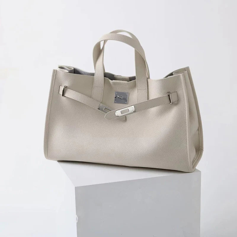 Women's Handbag – Classic Design and Elegant Finish